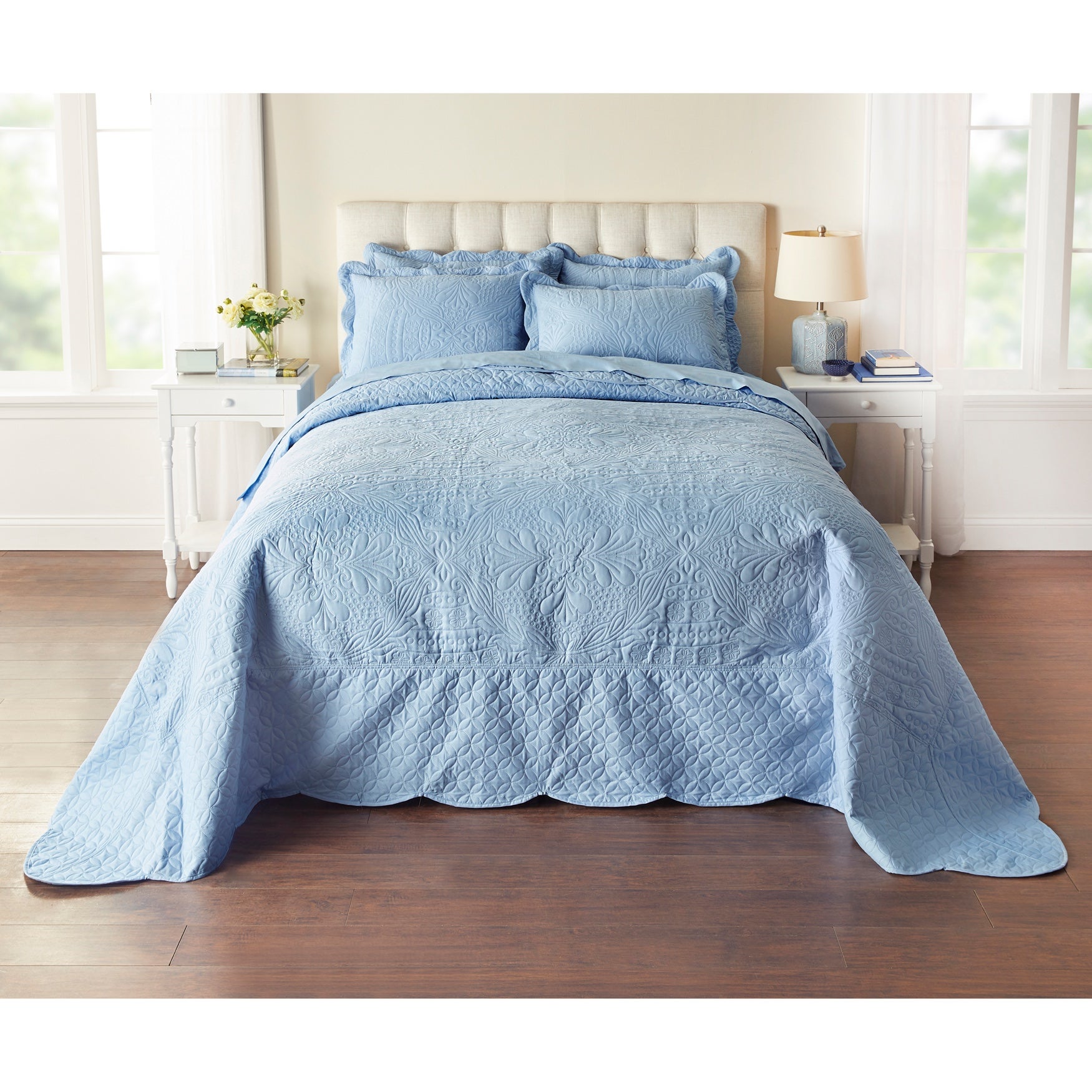 Lily Damask Bedspread image number 0