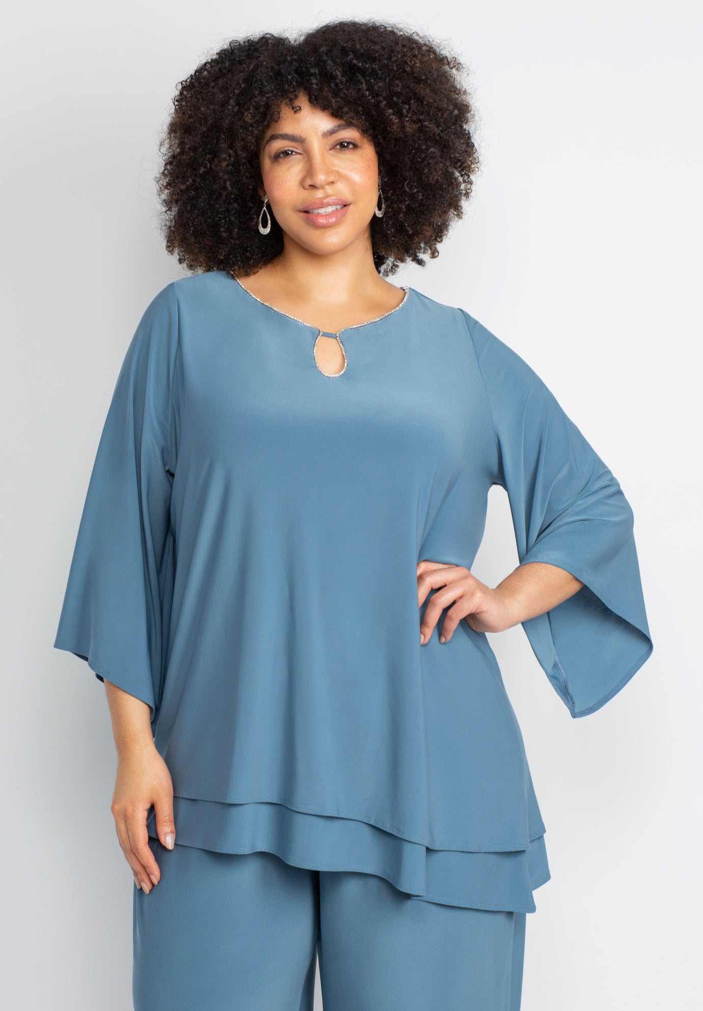 2-Piece Embellished Keyhole Pant Set image number 2