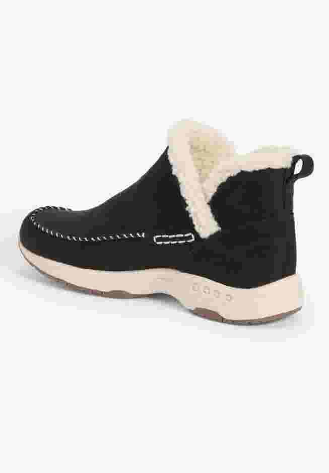 The Tuva Boot image number 1