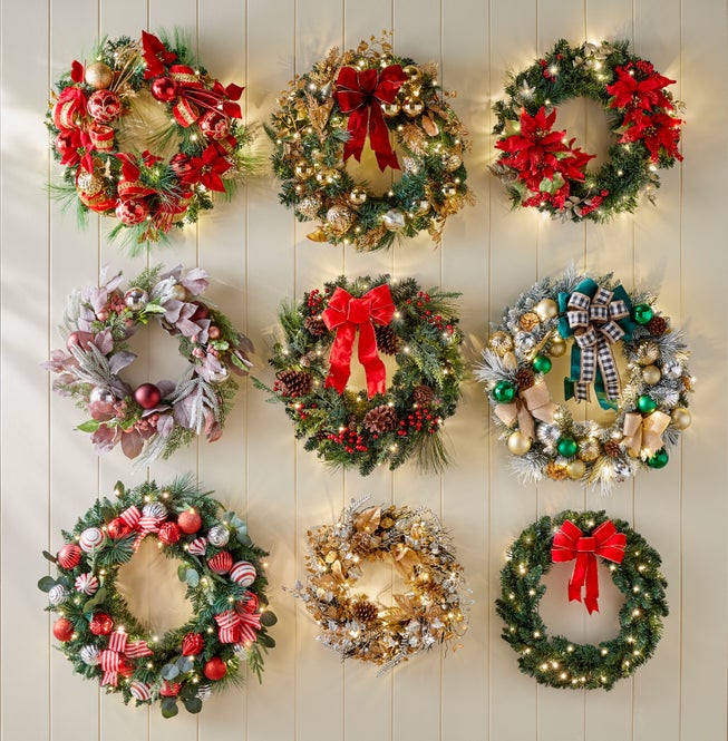 26" Pre-Lit Christmas Cheer Wreath image number 2