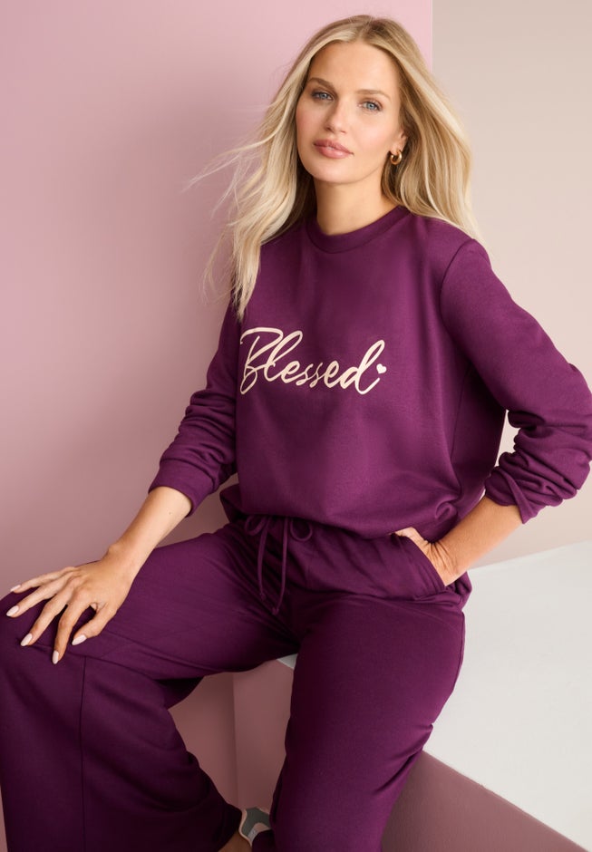 Comfort+ Fleece Printed Sweatshirt image number 2