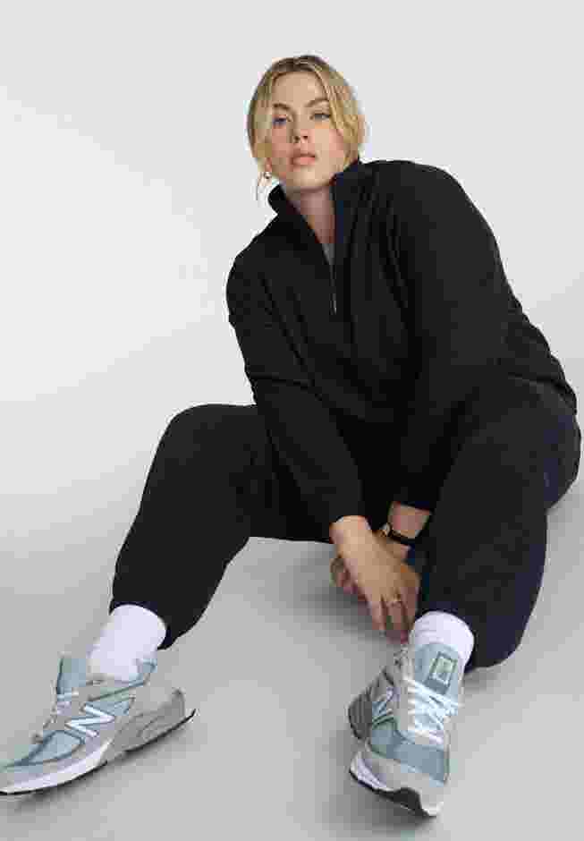 Knit Quarter Zip Collared Sweatshirt image number 1