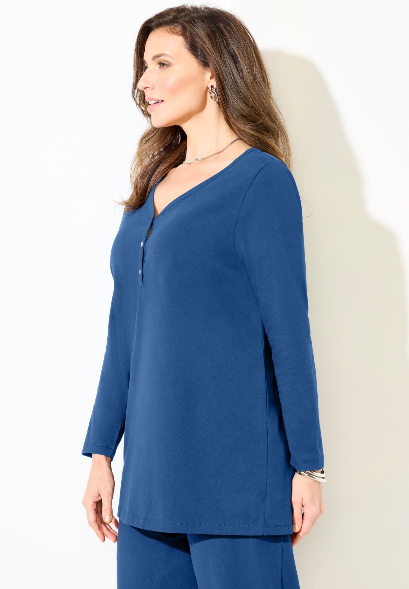 Suprema® Studio V-Neck Henley Top image number 2