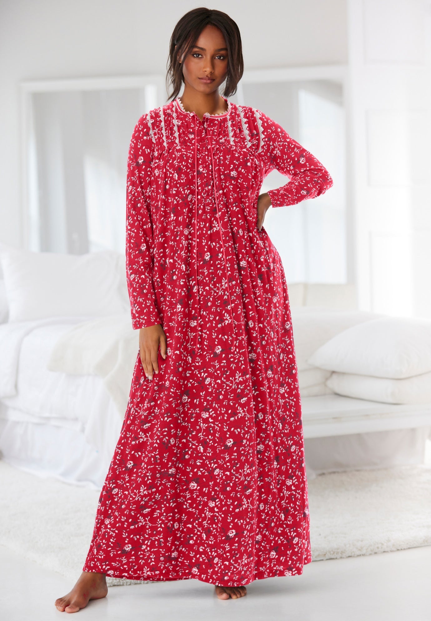 Floral Knit Gown  image number 7