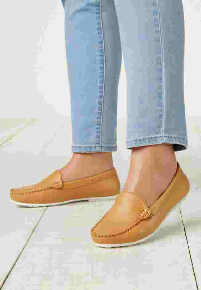 The Milena Slip On Flat image number 5