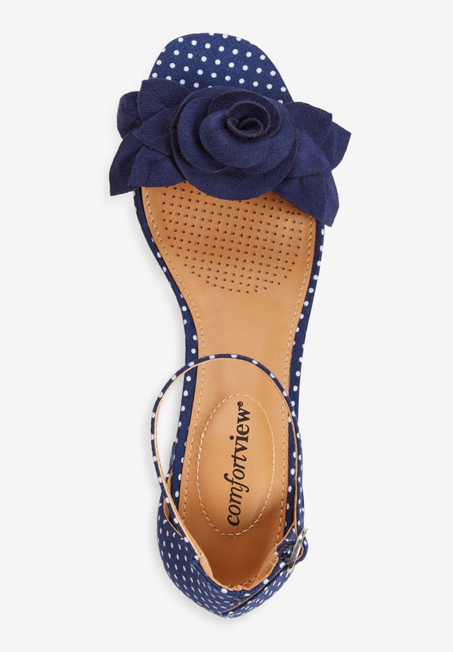 The Ona Sandal image number 4