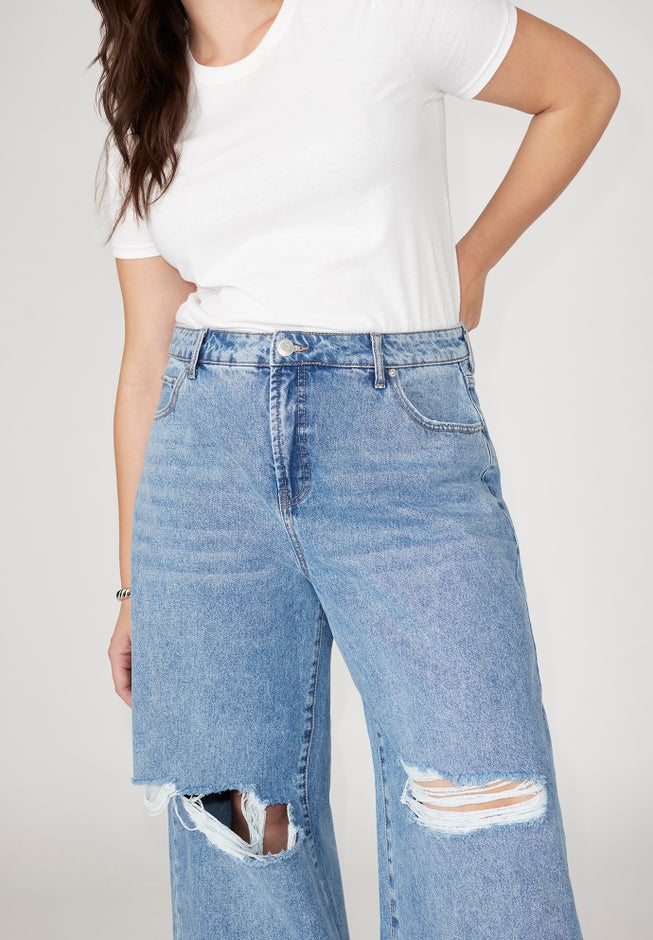 The Yvette Rigid Wide Leg Jean image number null