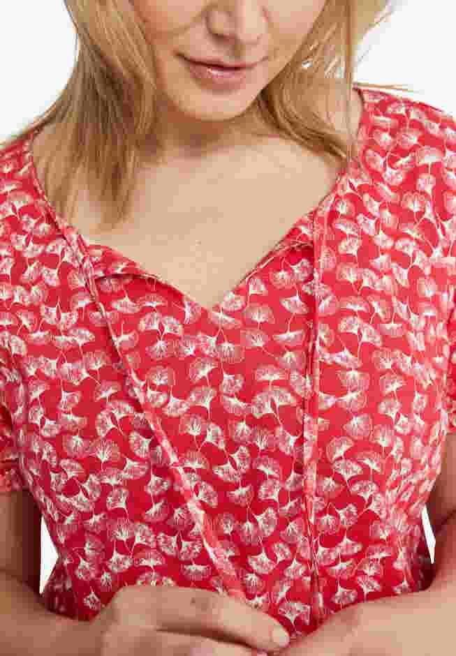 Keyhole Tee image number 2