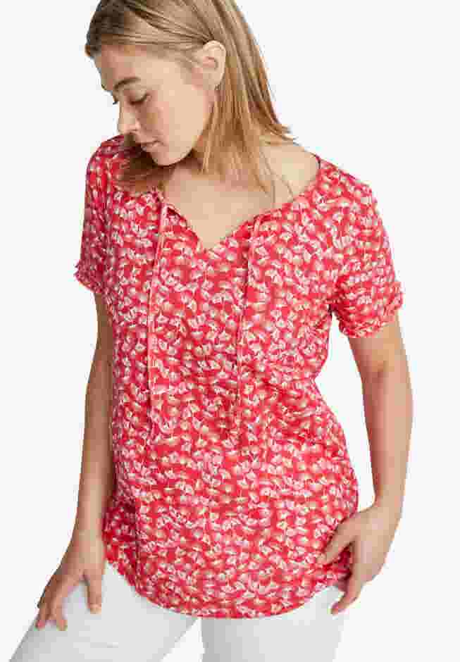 Keyhole Tee image number 0