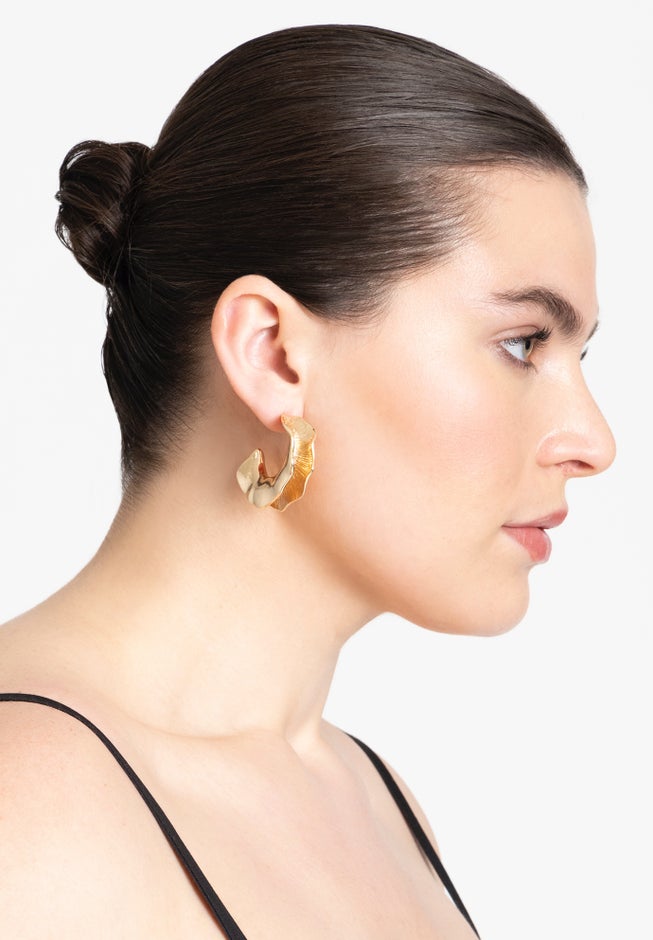 Hollow Twist Hoop Earring image number 0