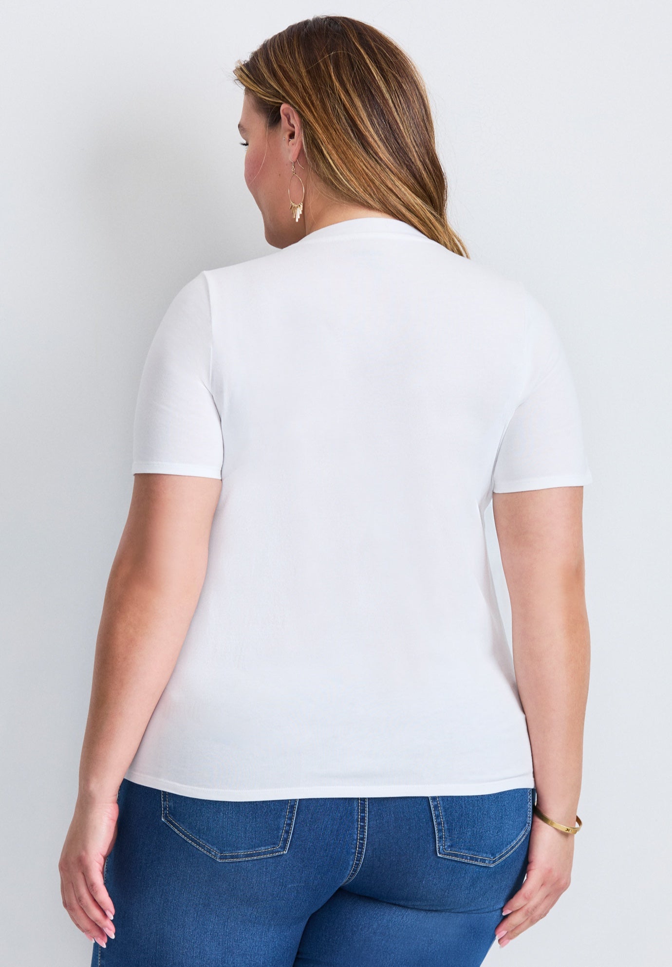 V-Neck Short Sleeve Graphic Tee image number 1