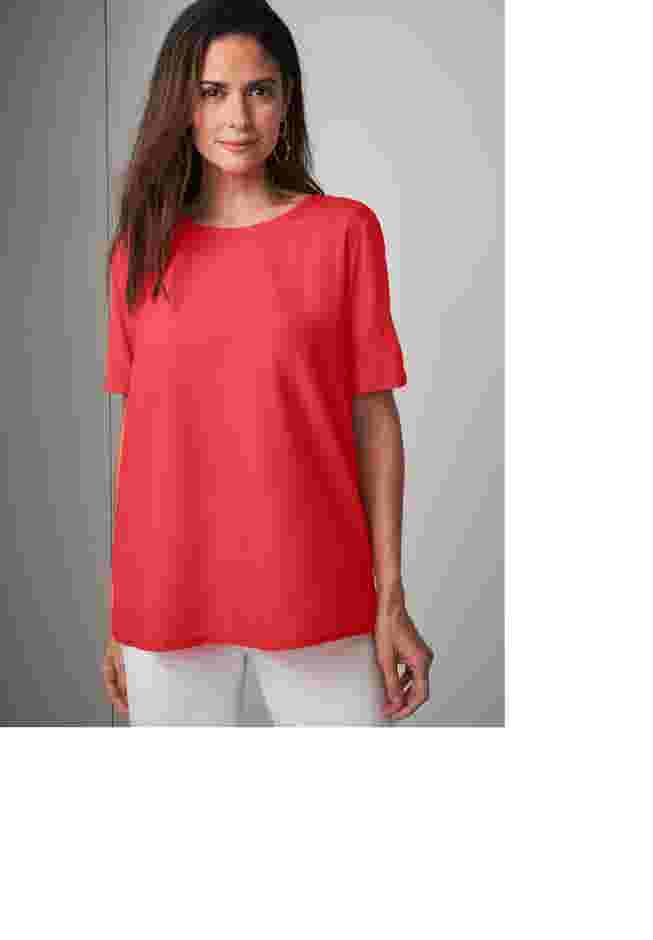 Uptown Refined Tee image number 0