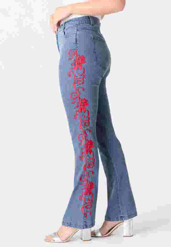 Whitney Jean with Invisible Stretch® image number 2