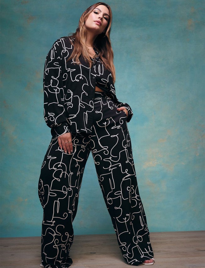 Printed Wide Leg Pant image number 3