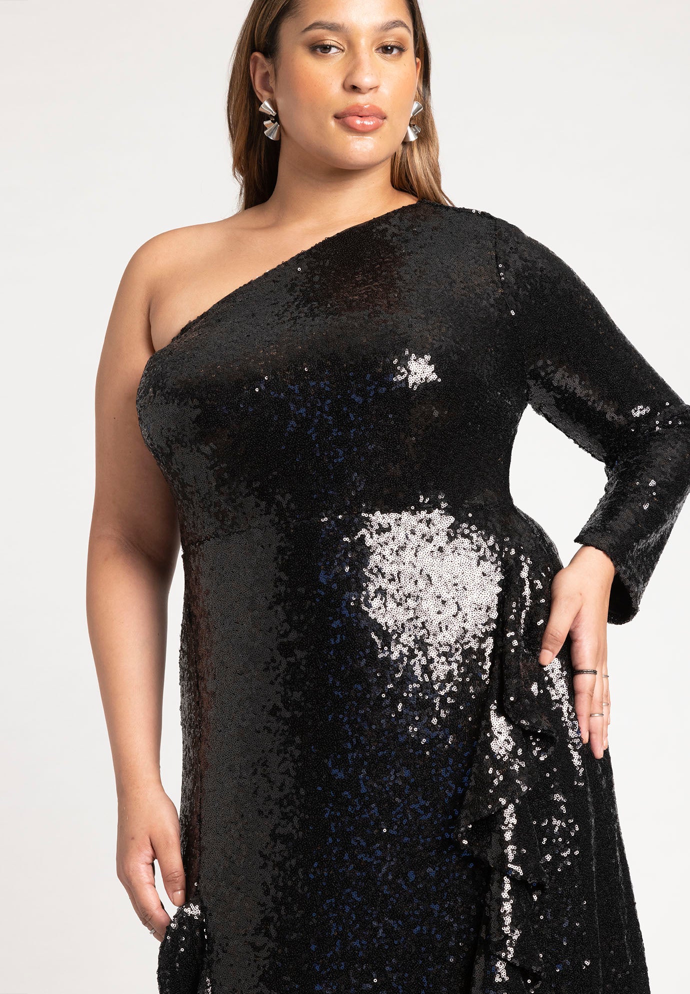 Sequin One Sleeve Maxi Dress With Slit image number 3