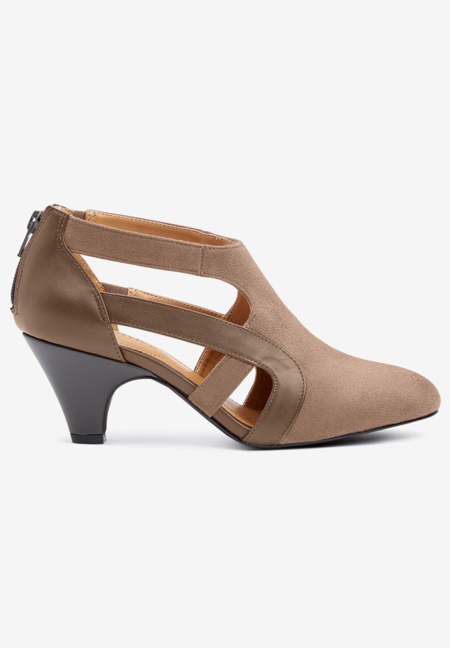 The Sage Suede-Like Shootie Pump image number 3