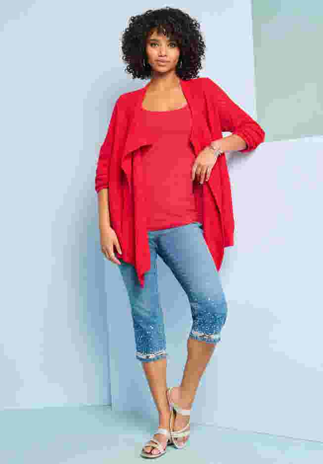 Plus Size Sequin Trim Straight Leg Capri Jean image number 4