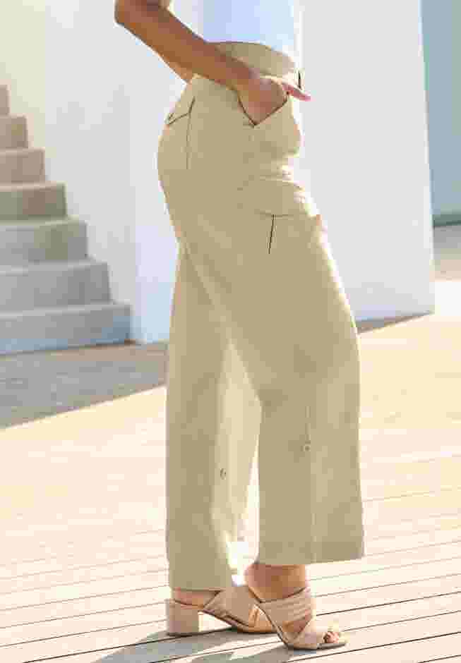 Plus Size Convertible Cargo Pants image number 2