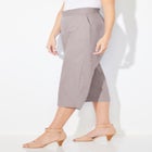 Flat Front Linen Capri image number null