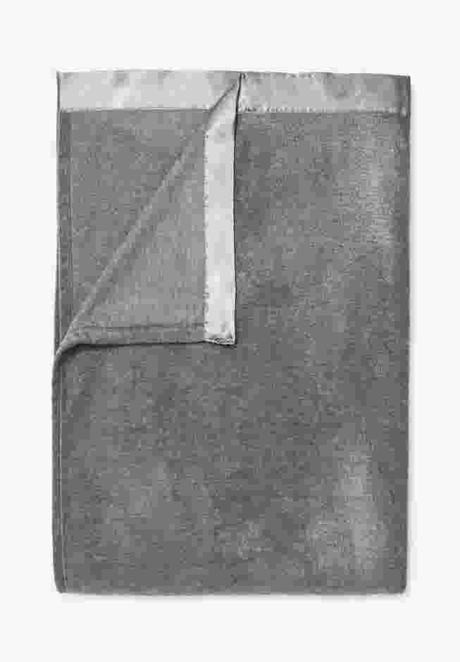 BH Studio Luca XL Blanket image number 0