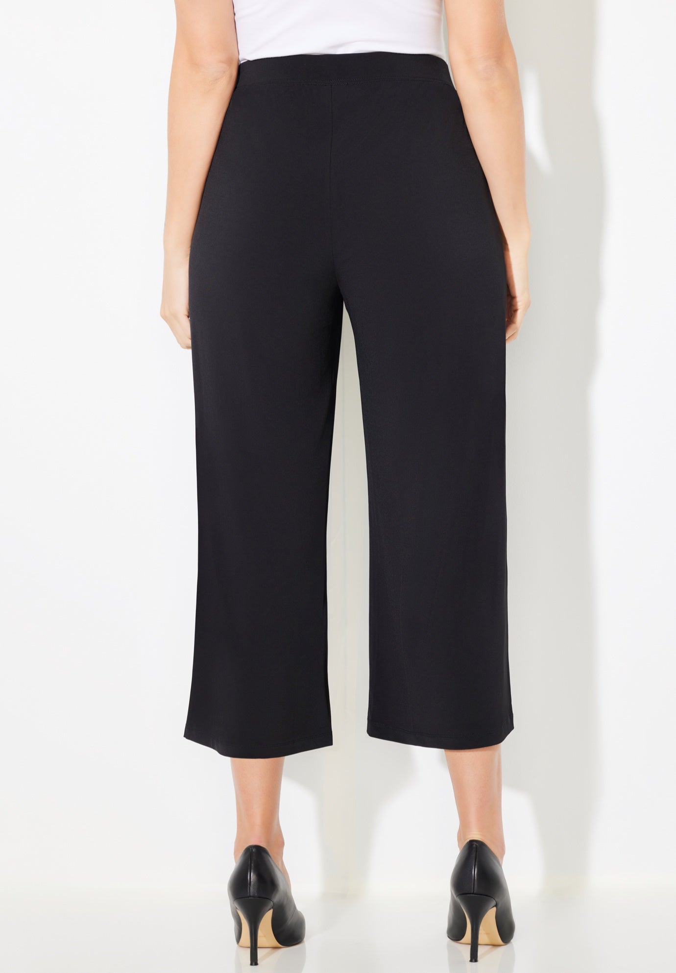 AnyWear Wide Leg Capri image number 1