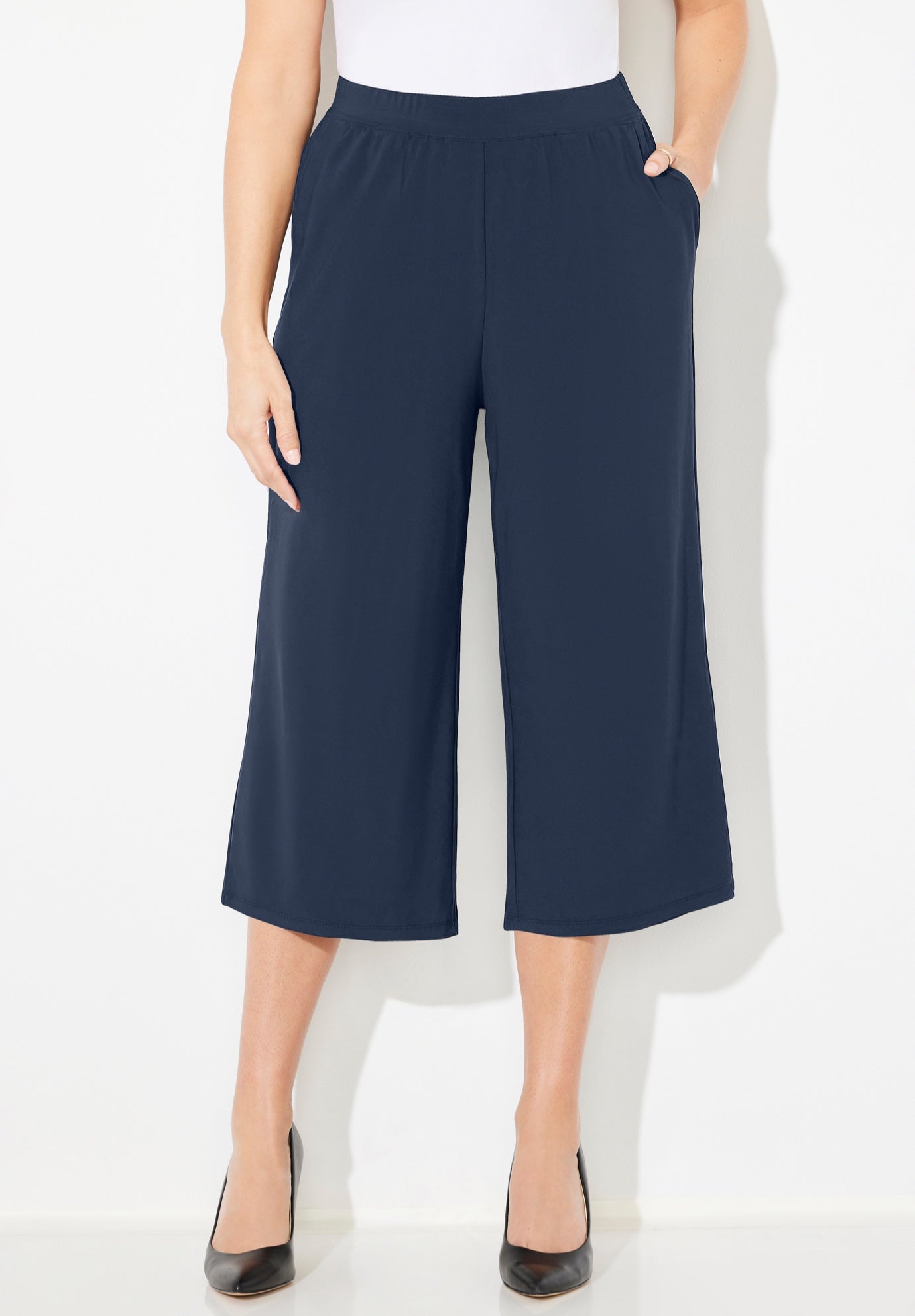 AnyWear Wide Leg Capri image number 0