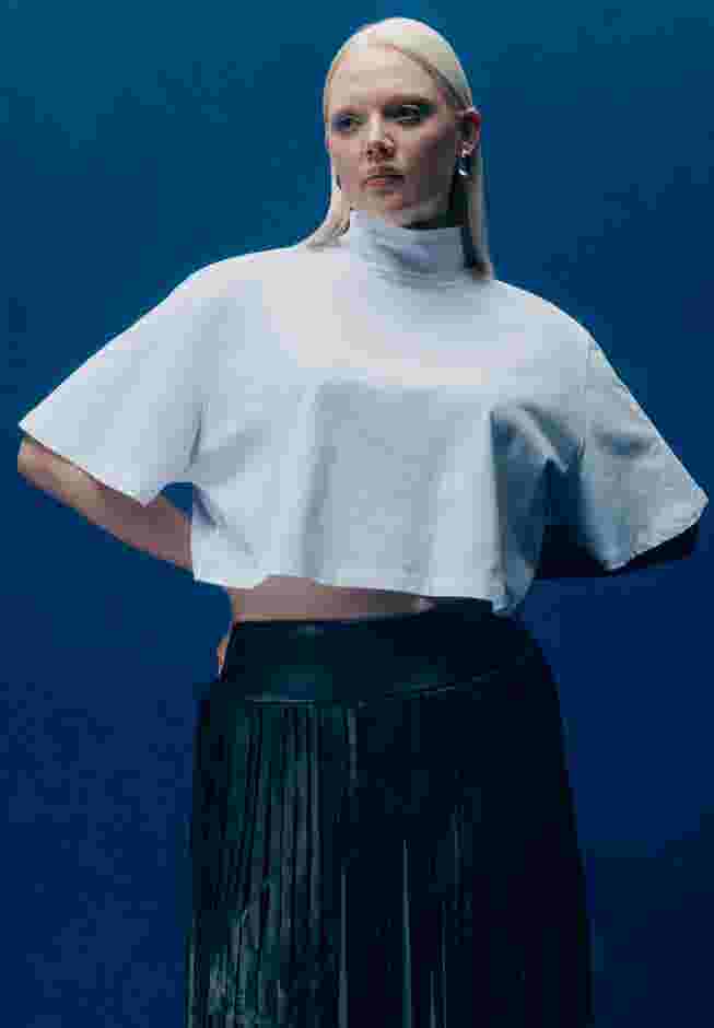 Mock Neck Crop Tee image number 0