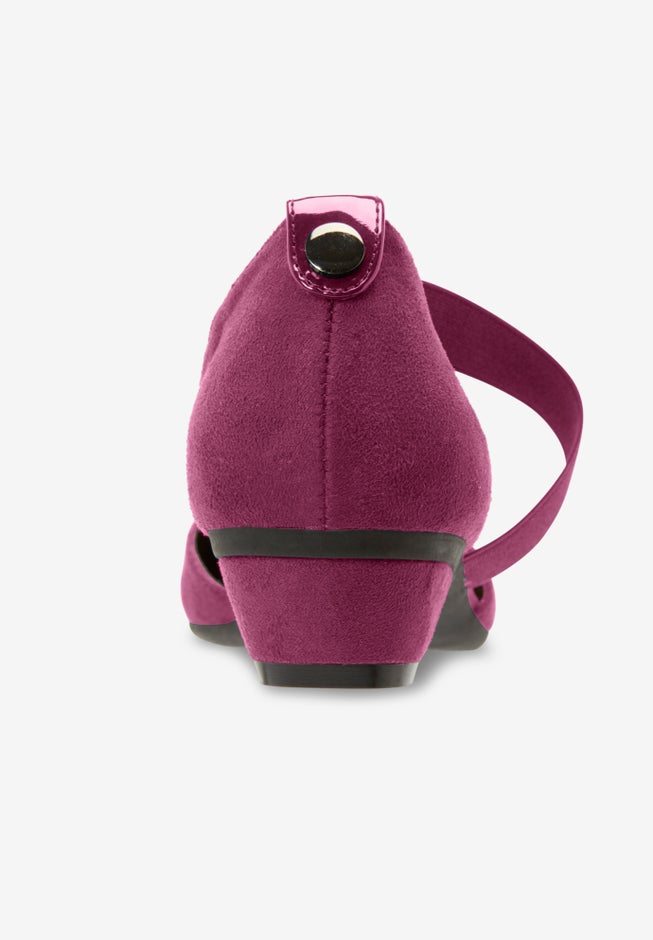 The Camilla Pump  image number 1