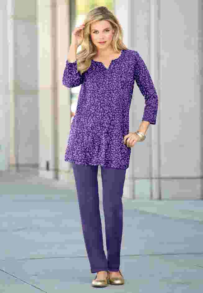 Three Quarter Notch Neck Soft Knit Tunic image number 4