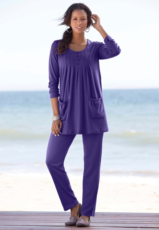 Plus Size Two Pocket Long Sleeve Soft Knit Swing Tunic image number 1