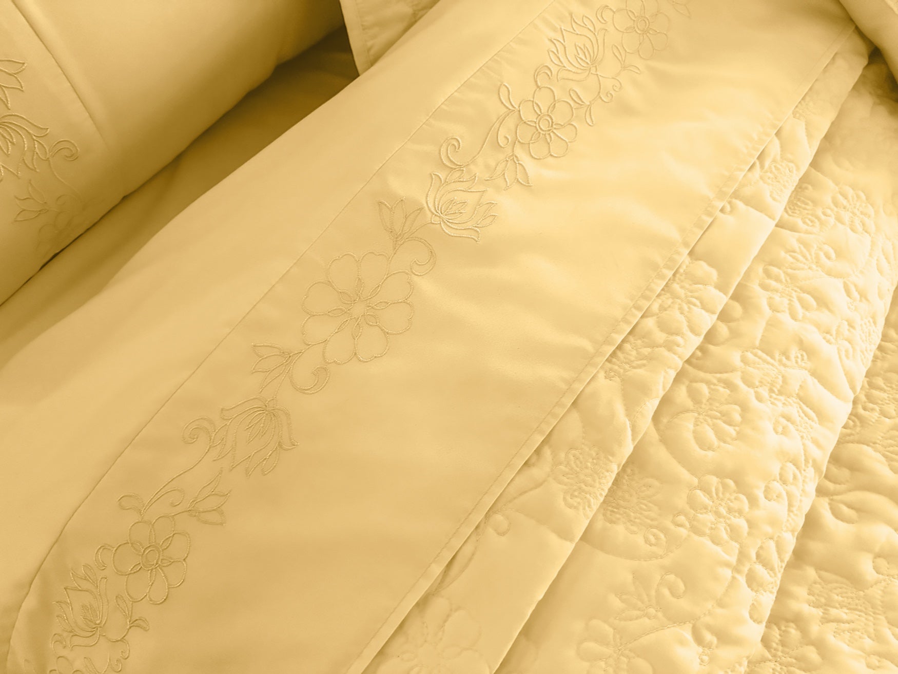 Anna Bedspread image number 2