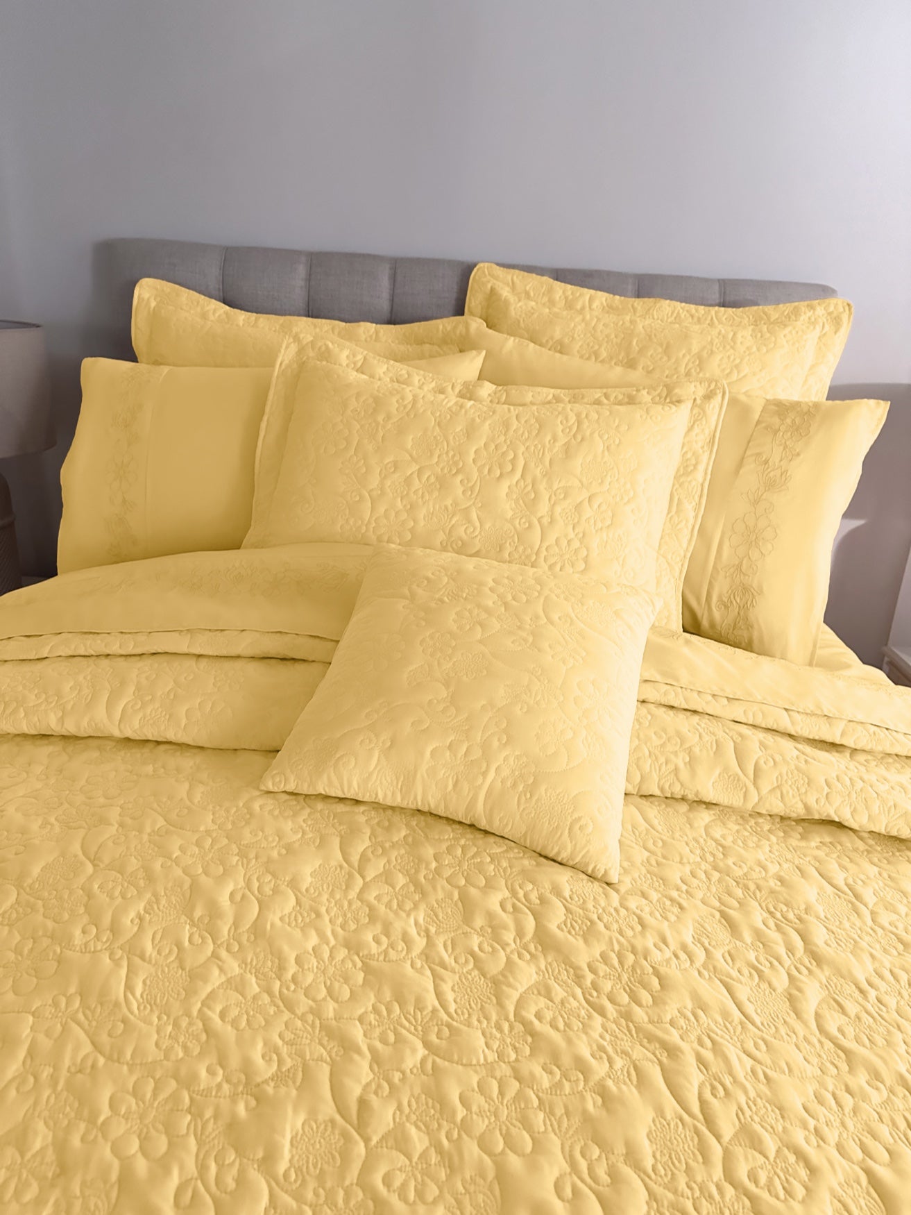 Anna Bedspread image number 7