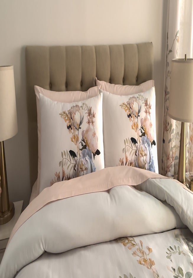 Odette Comforter Set image number 2
