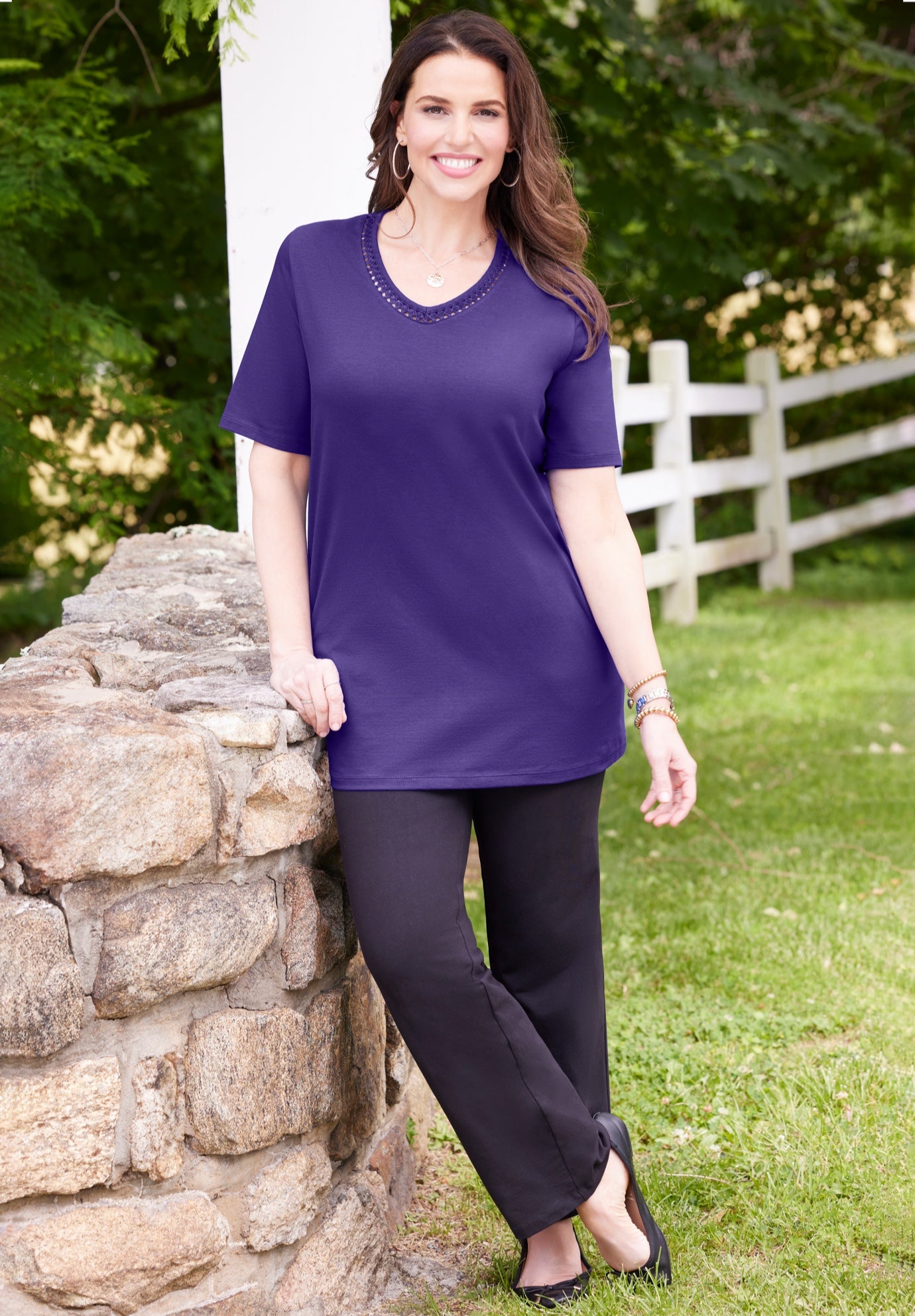 Suprema&reg; Crochet V-Neck Tee image number 4