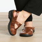 The Mariam Sling by Comfortview image number null