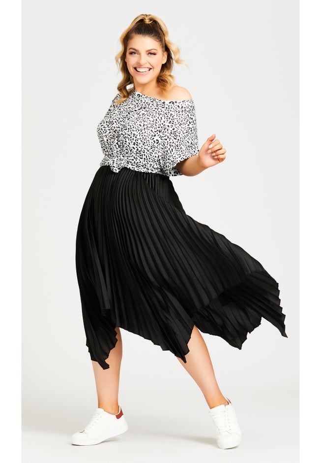 Pleated Plain Skirt image number 3