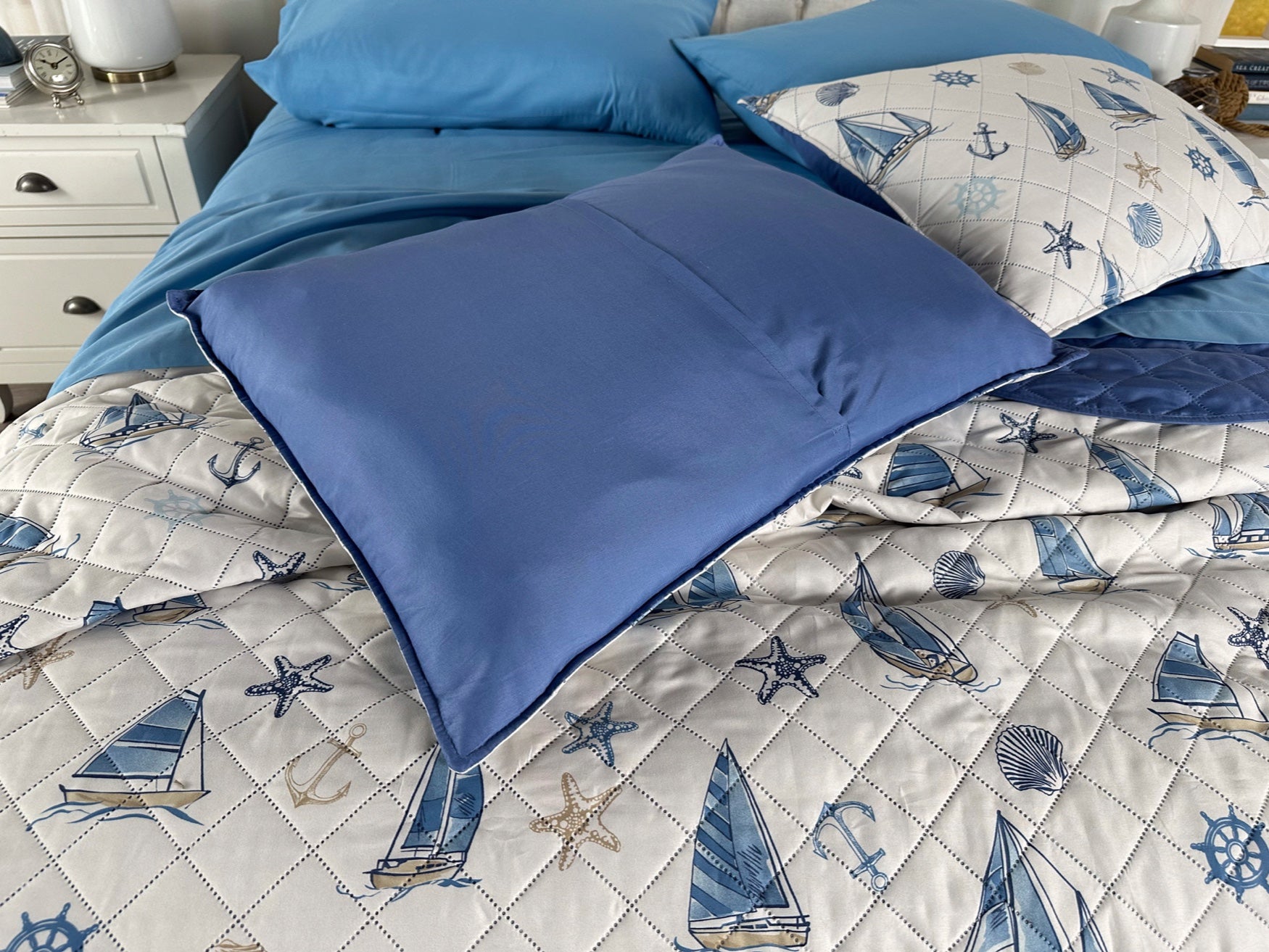 BH Studio Scalloped Hem Bedspread image number 7