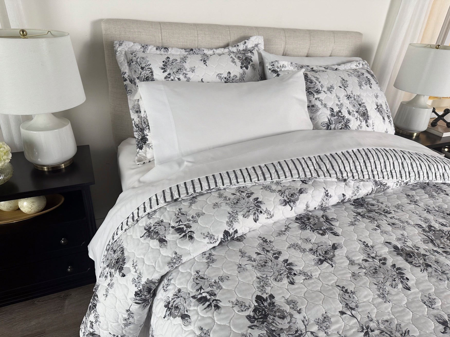 Reversible 8-Pc. Bed In A Bag Quilt Set image number 1