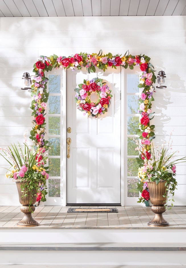 24" Pre-Lit Mia Spring Wreath image number 1