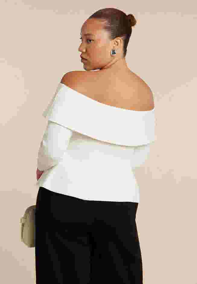 Fold Over Top With Front Button Detail image number 1
