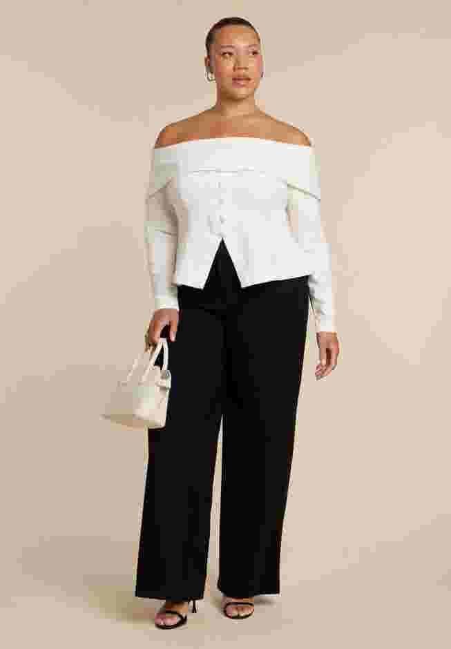Fold Over Top With Front Button Detail image number 2