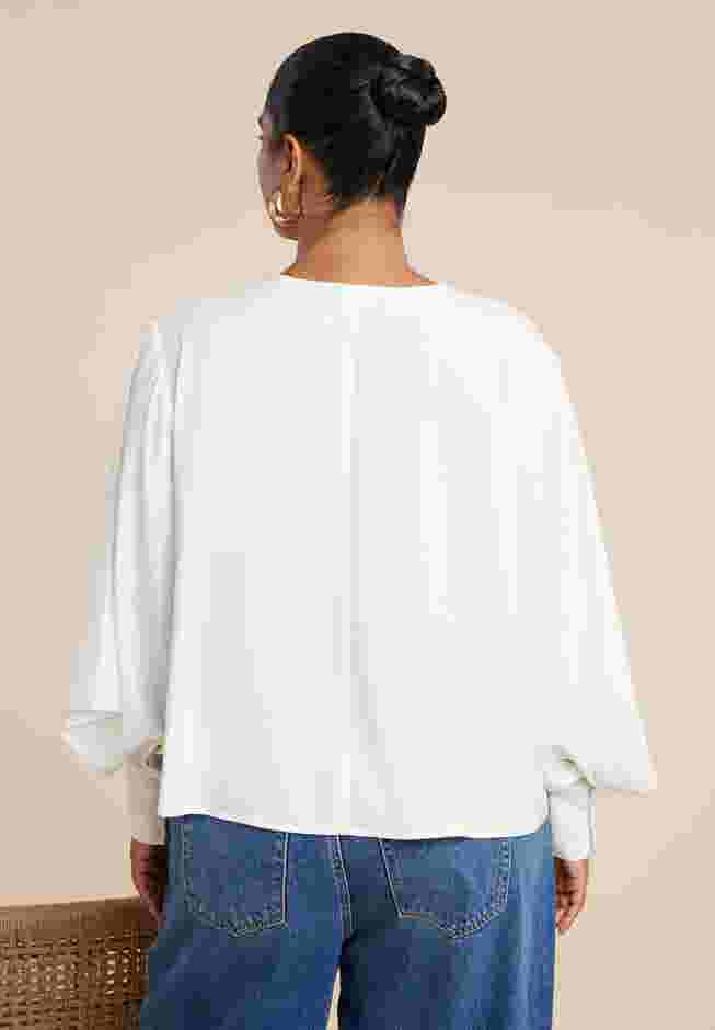Bishop Sleeve Blouse image number 3