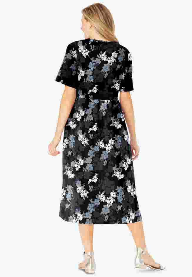 Button-Front Essential Dress image number 1