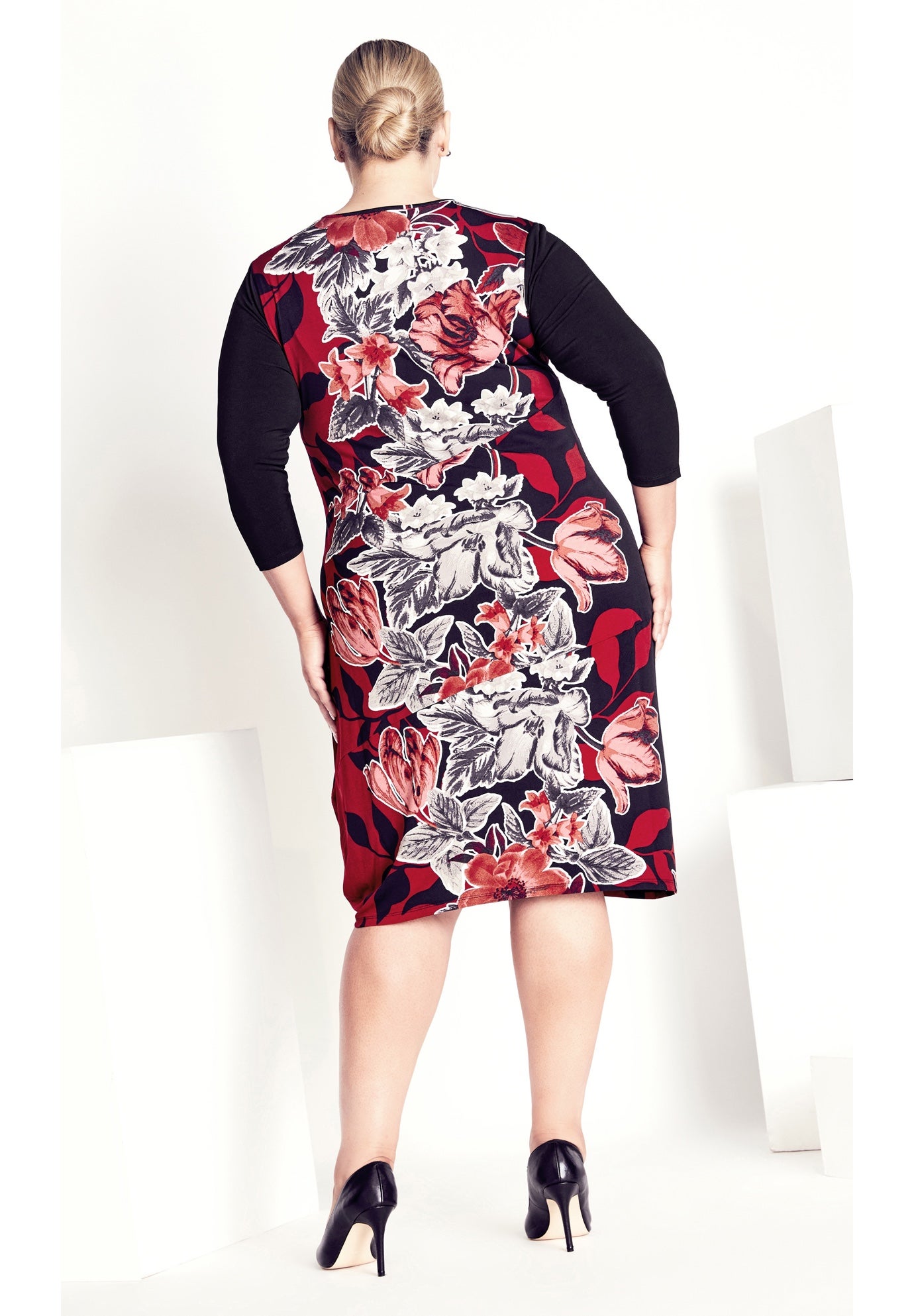 Chelsea Placement Dress image number 1