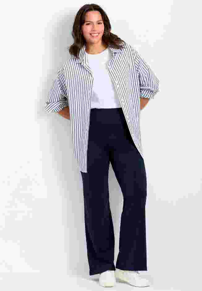 Bootleg Legging image number 5