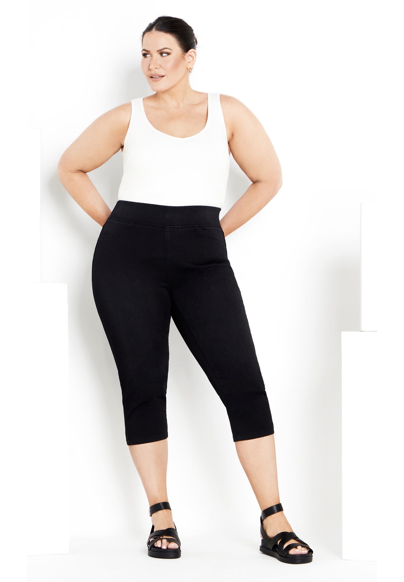 Pull On Cropped Denim Legging image number 0