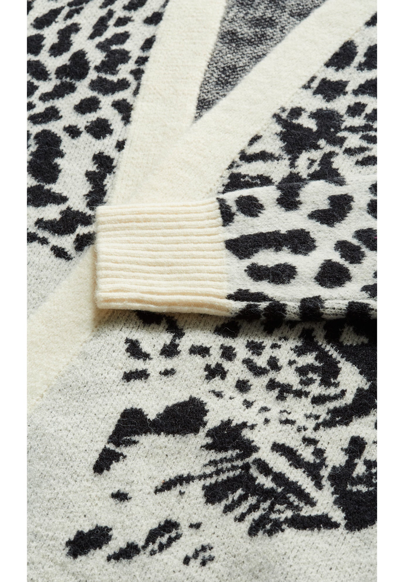 Lena Leopard Cardigan image number 5