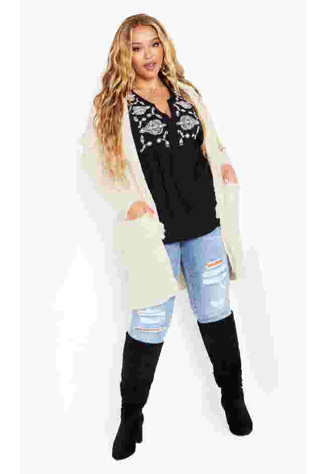 Shaylee Coatigan image number 2