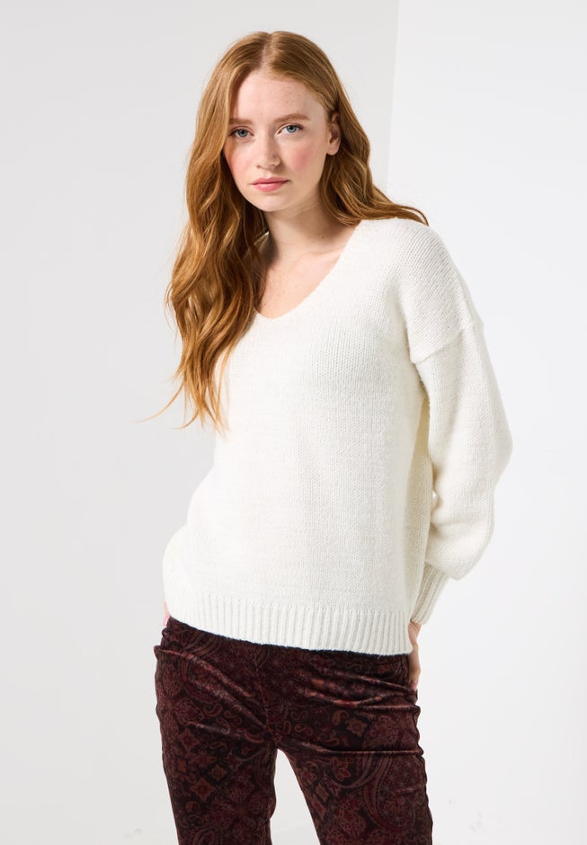 Cozy V-Neck Pullover Sweater image number 1