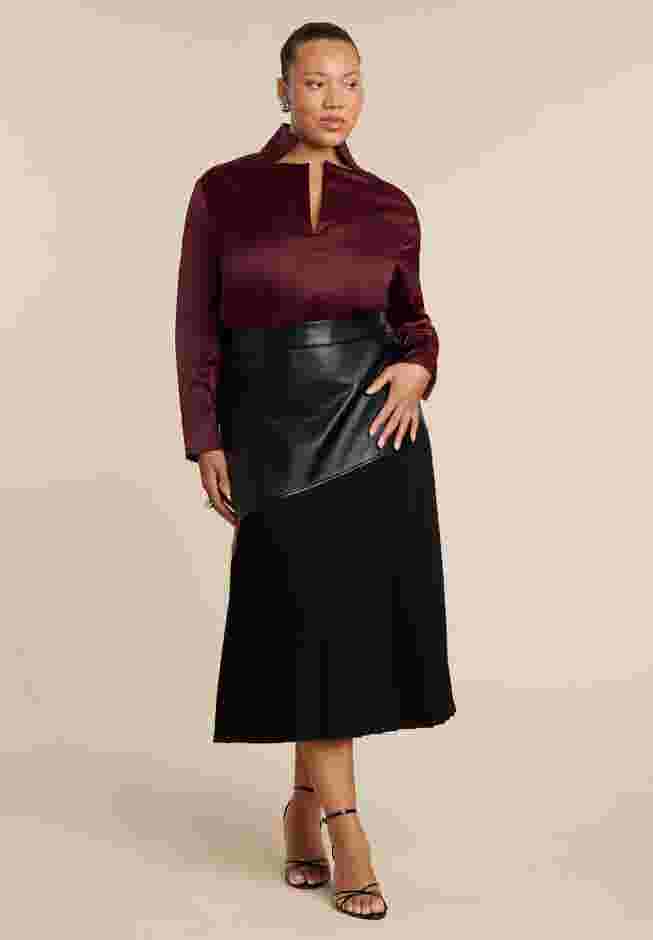 Deconstructed Neckline Blouse image number 2